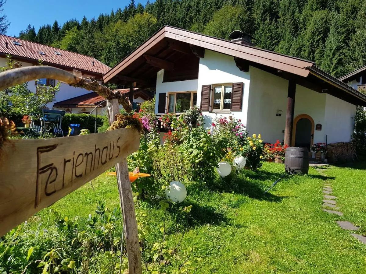 Ferienhaus Ursula Klais 0*,